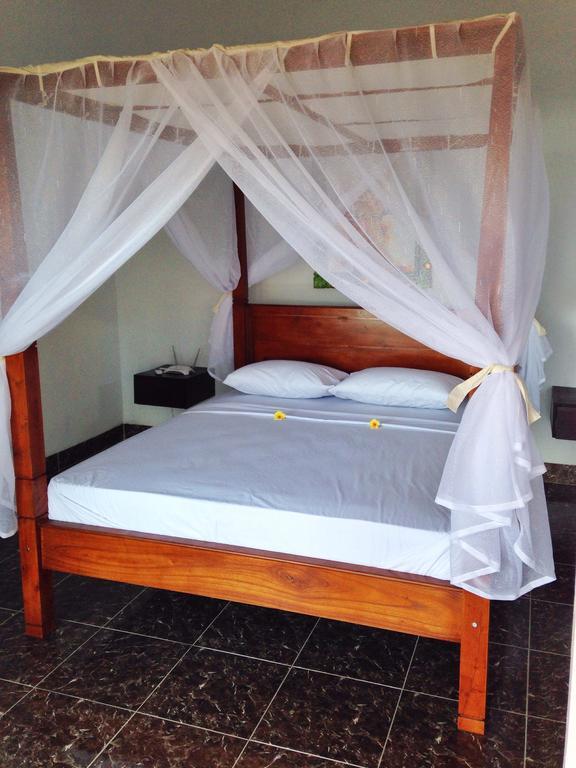 Alur Beach Homestay Amed Rum bild