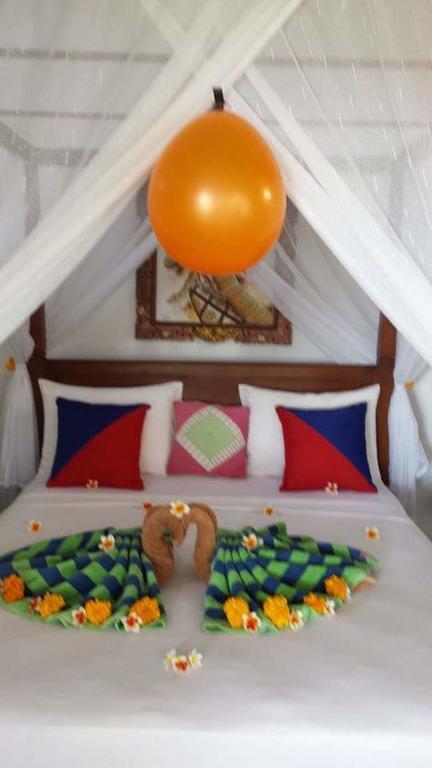 Alur Beach Homestay Amed Exteriör bild